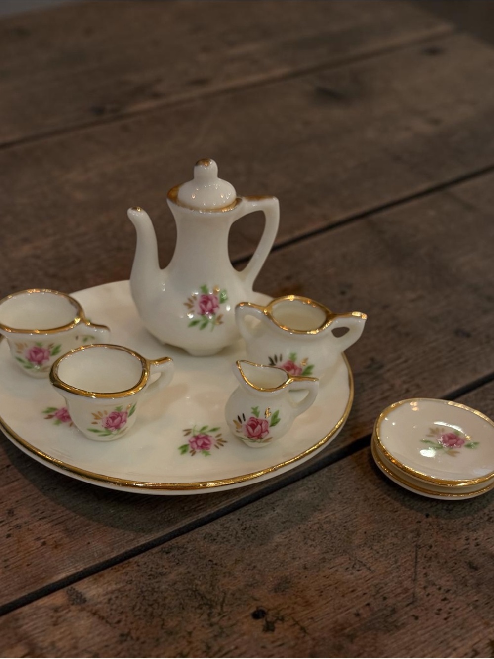 Vintage Moss Rose Teapot Set Sugar Bowl Creamer Cup Saucers GC FineChina 9 Piece